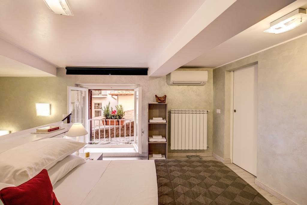 רומא Tritone Top House מראה חיצוני תמונה